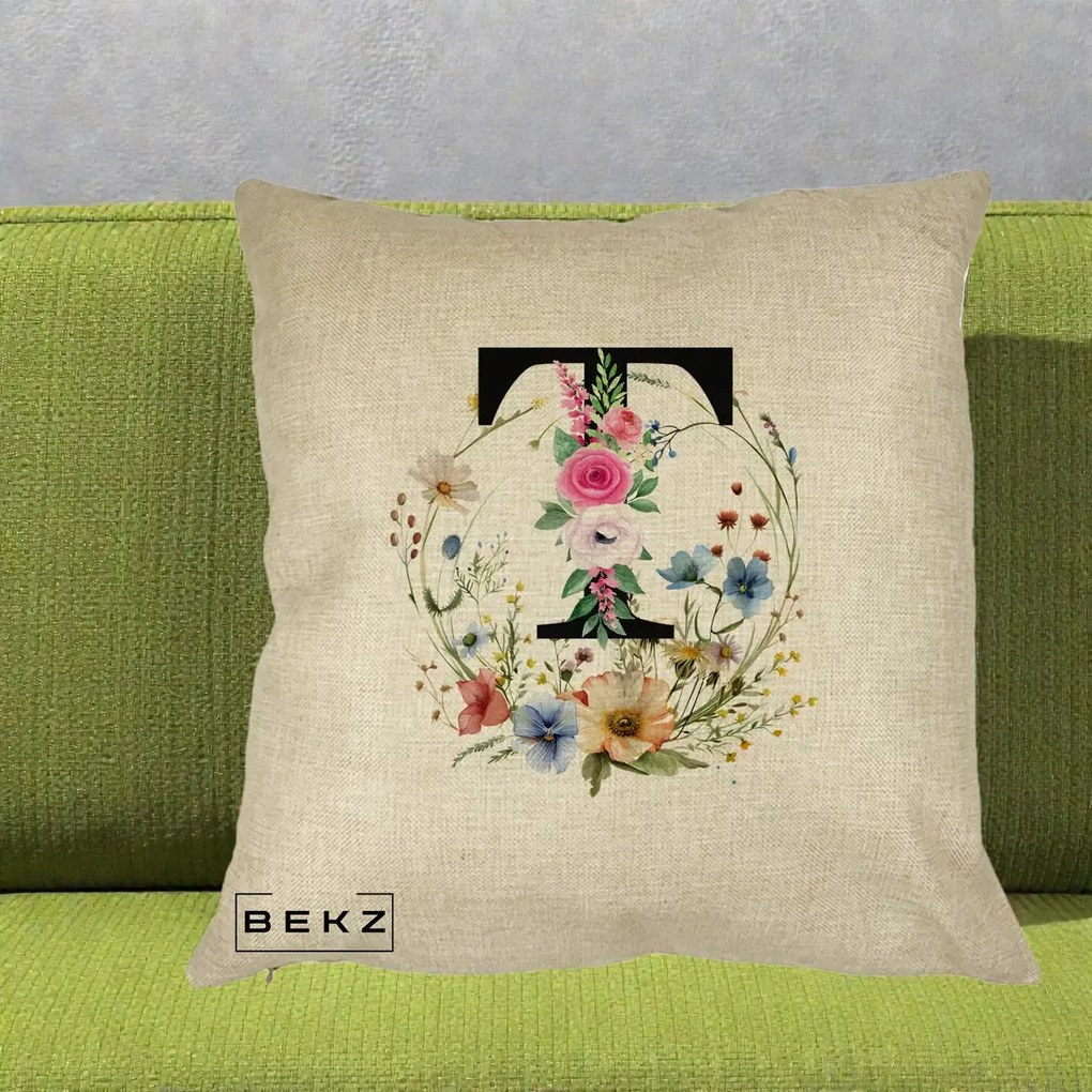 Cadou Personalizat - Perna Personalizata Monogram Litera T cu Flori Acuarela, 40x40 cm, Crem, Husa Detasabila, Perna Inclusa, BEKZ®