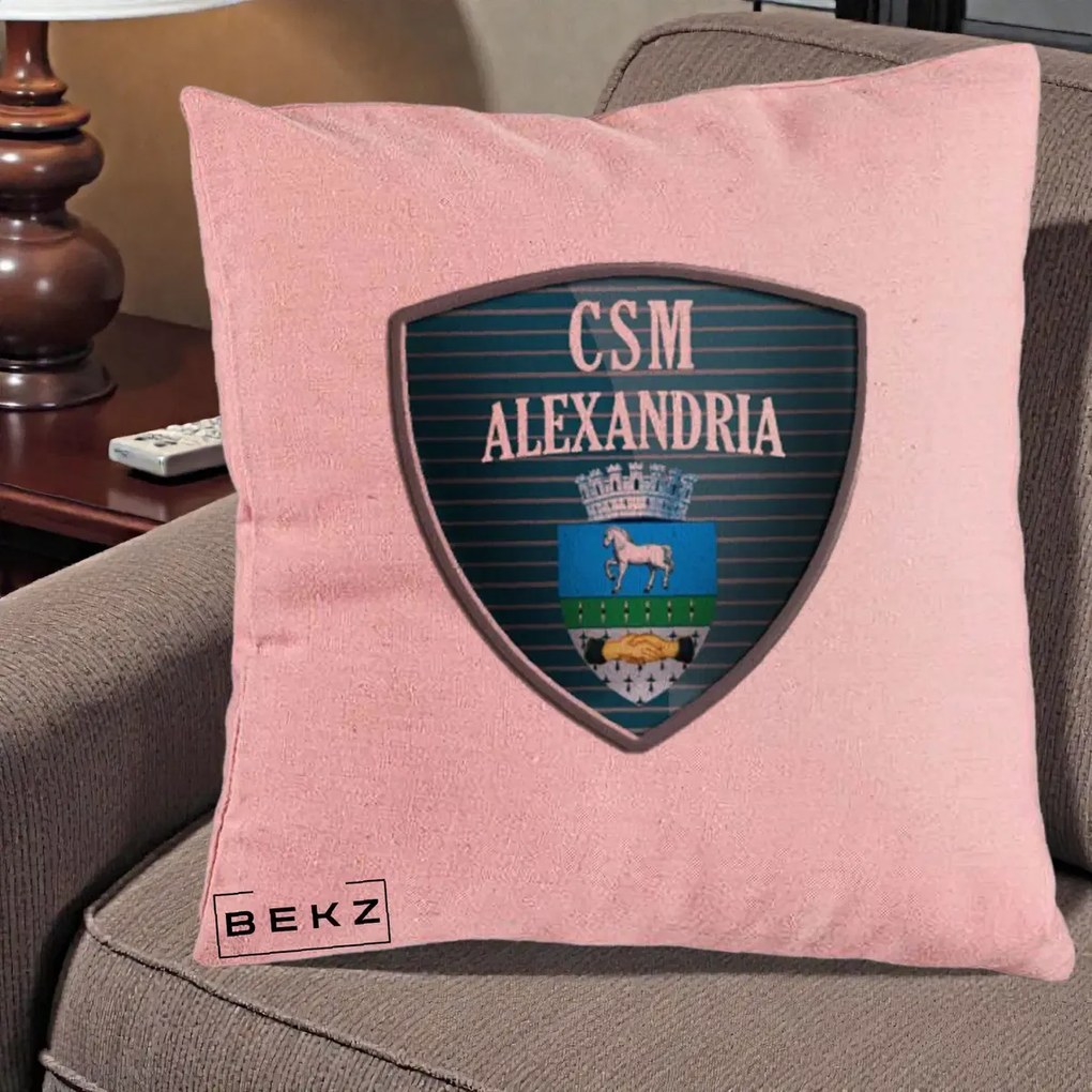 Perna Personalizata CSM Alexandria Fotbal, 40x40 cm, Roz, Husa Detasabila, Perna Inclusa, BEKZ®
