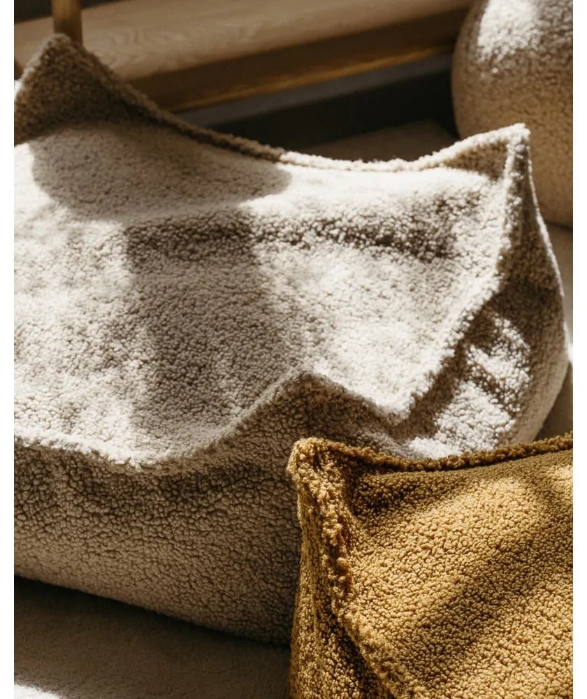 Fotoliu puf pentru copii maro cu tapițerie din țesătură bouclé Square – Wigiwama