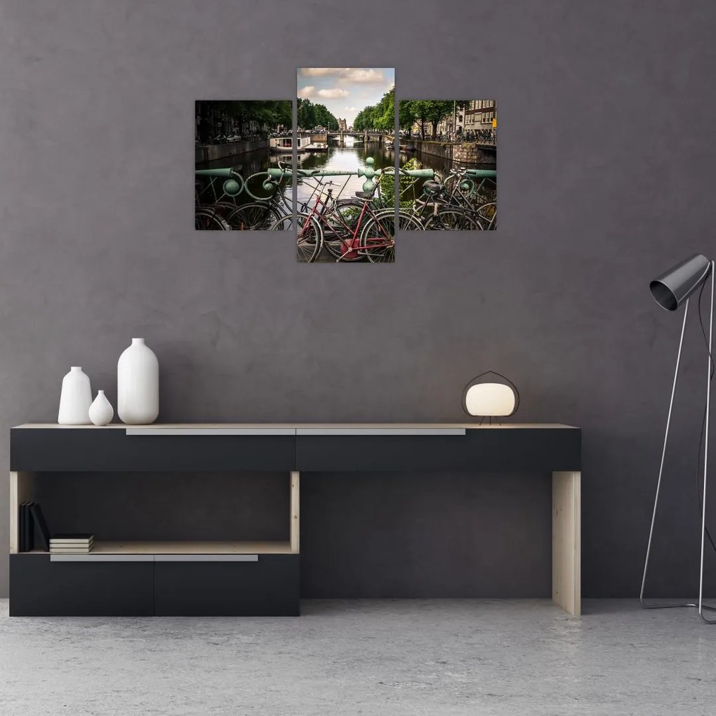 Tablou cu bicicleta în oraș (90x60 cm)