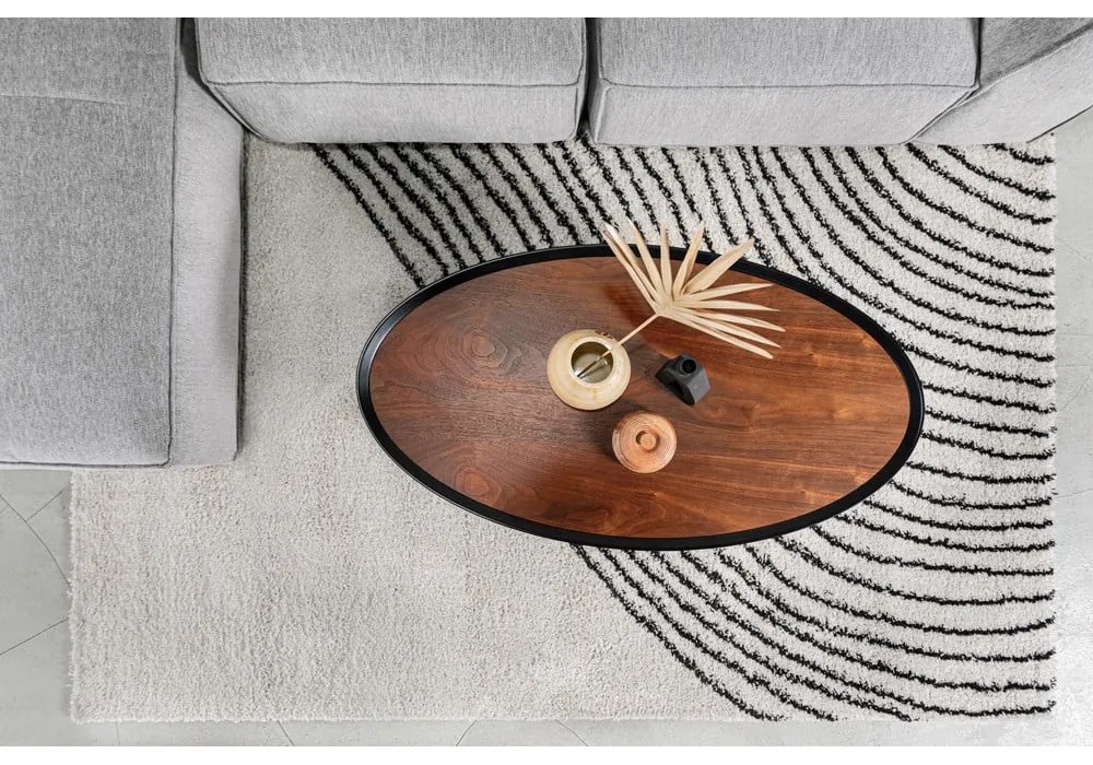 Covor negru/bej 140x200 cm Coastalina – Universal