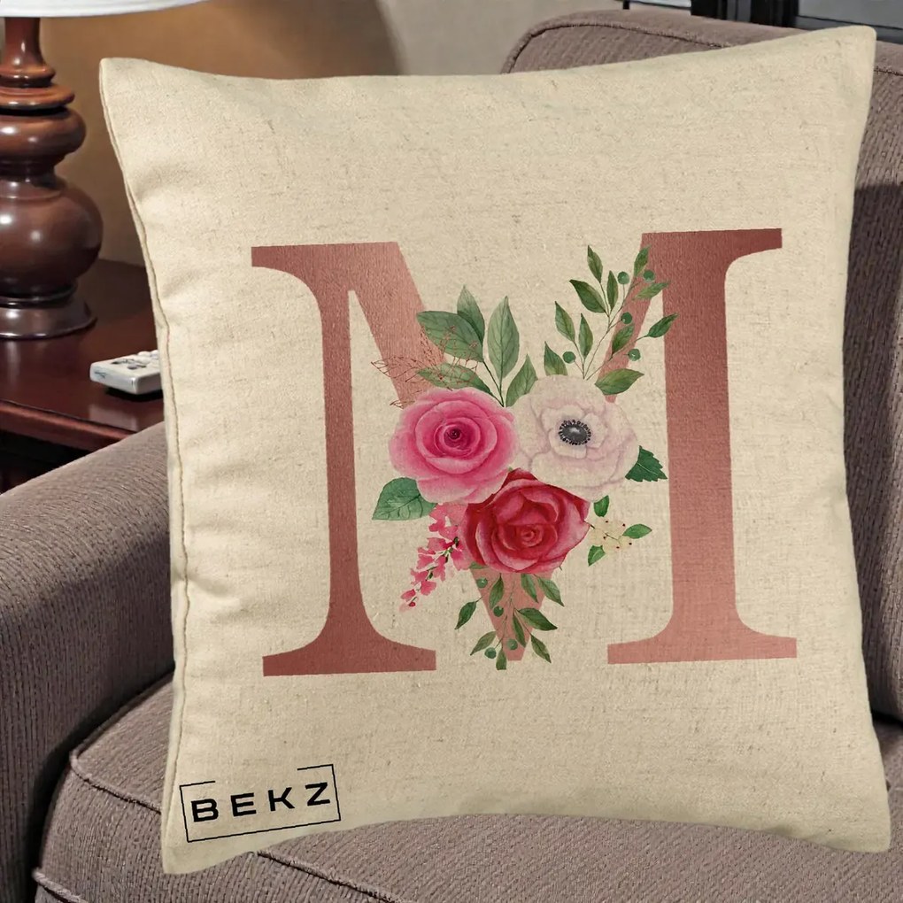 Cadou Personalizat - Perna Personalizata Monograma Rose Gold Litera M cu Trandafiri, 40x40 cm, Bej, Husa Detasabila, Perna Inclusa, BEKZ®