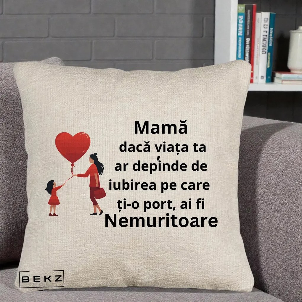 Cadou pentru Mama - Perna Personalizata Mama Nemuritoare cu Bebelus Kawaii, 40x40 cm, Bej Canapea, Husa Detasabila, Perna Inclusa, BEKZ®