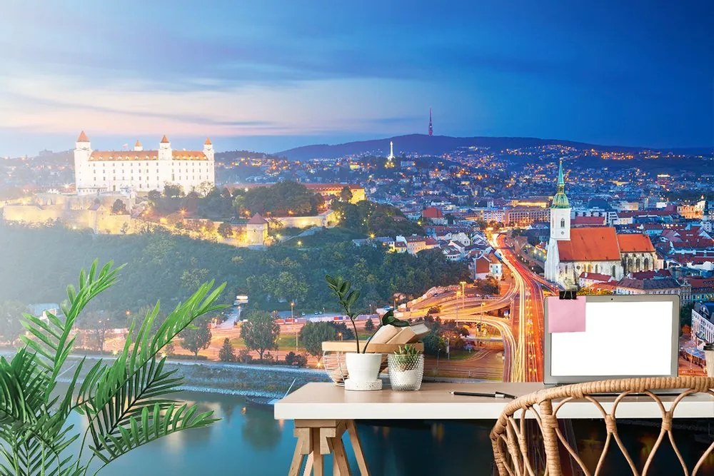 Fototapet seara la Bratislava