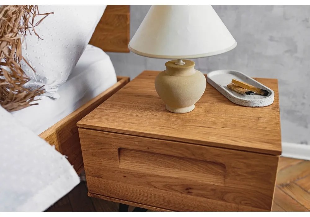 Noptieră din lemn de stejar Golo - The Beds