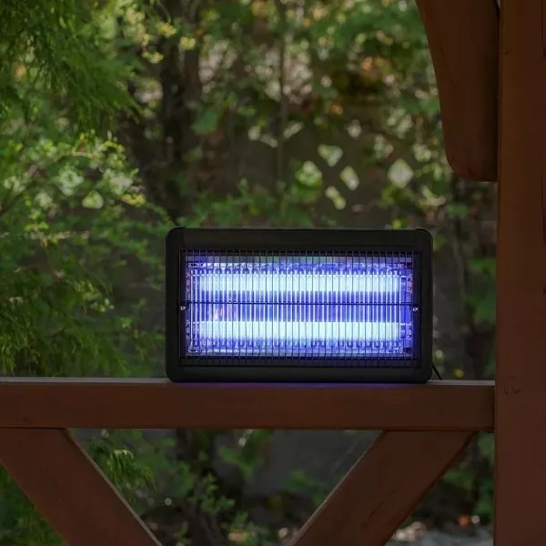 Aparat electric anti-insecte 2x10W/230V 100m2