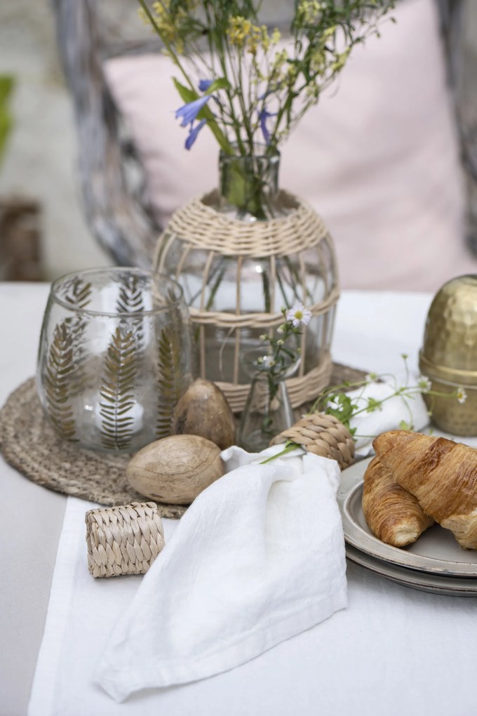 IB Laursen Suport din sticla pentru lumanari cu decor din alama LEAVES