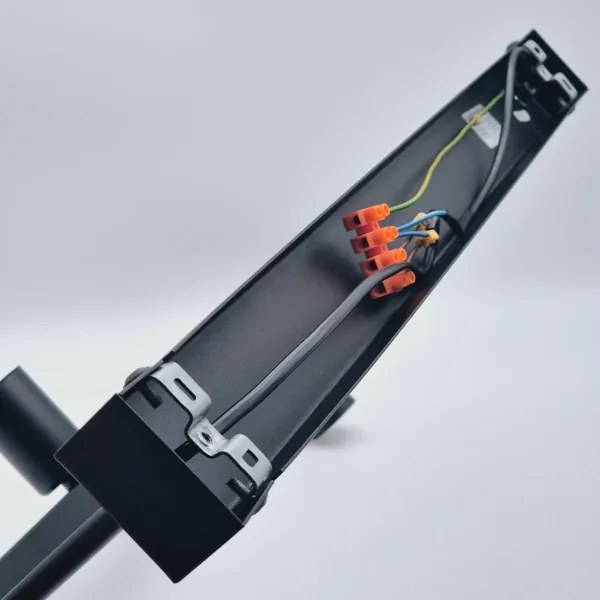 Lustră pe tijă ASTRID 8xE27/60W/230V negru