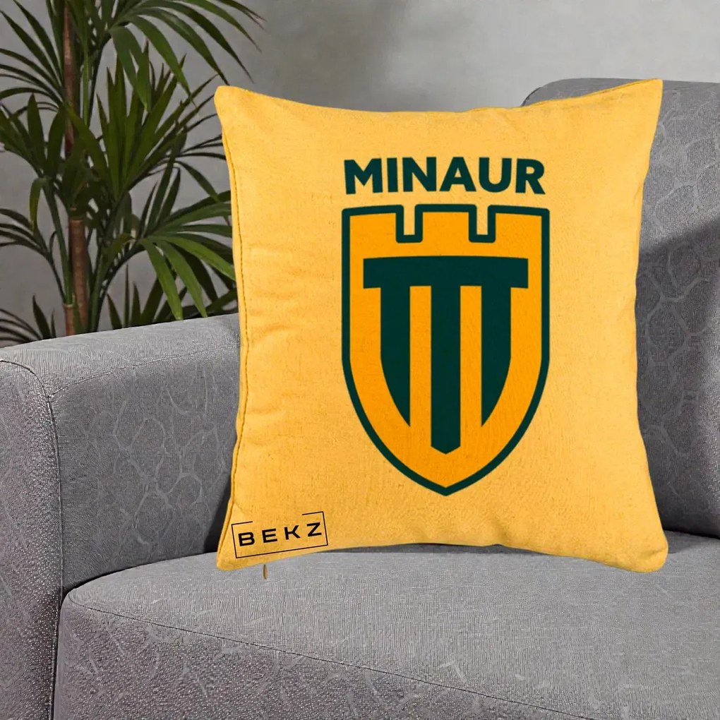Perna Personalizata Minaur Baia Mare Fotbal, 40x40 cm, Galben, Husa Detasabila, Perna Inclusa, BEKZ®