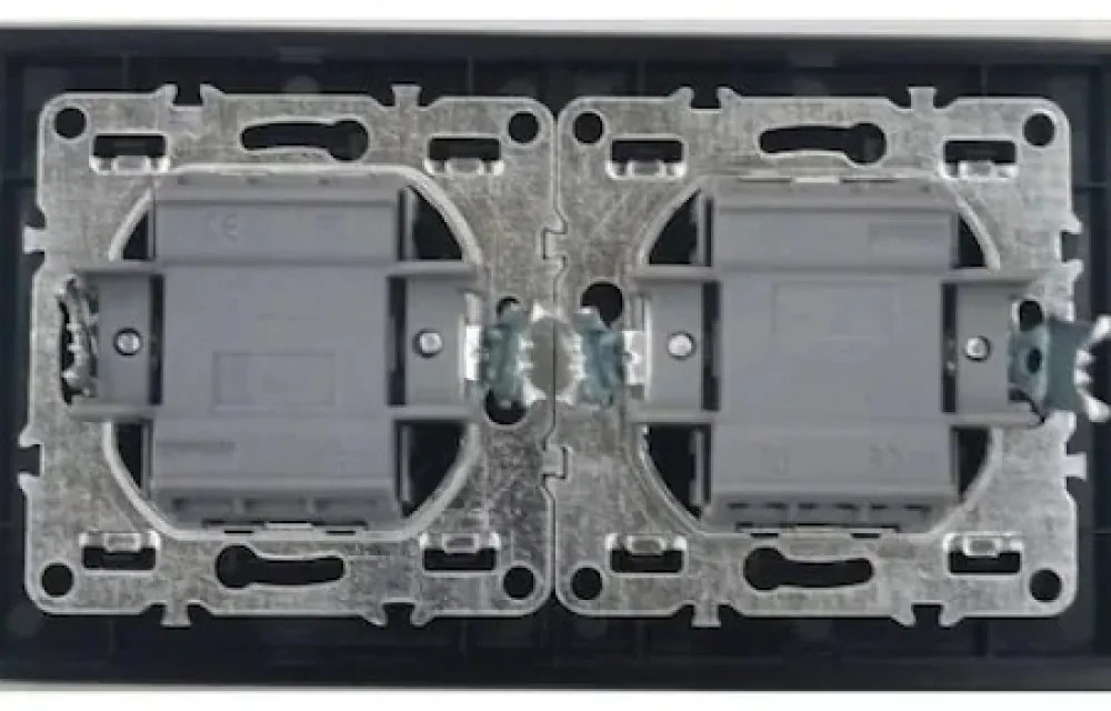 Priza dubla Elit'S,Rama sticla,16A/250v/IP20,Protectie copii,8010Fkb-2
