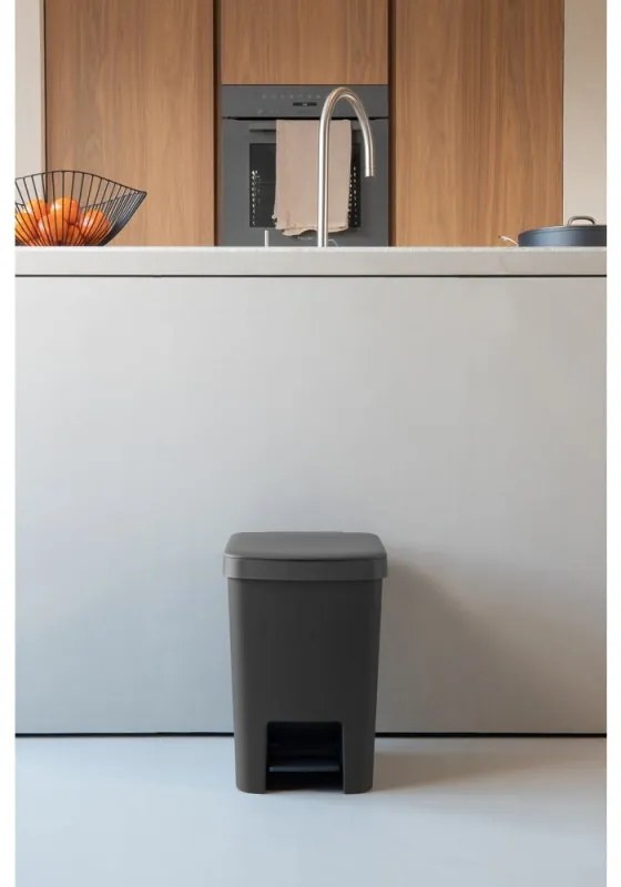 Coș cu pedală Brabantia StepUp 1008482, 25 L, Materiale ecologice, Deschidere mare, Gri închis