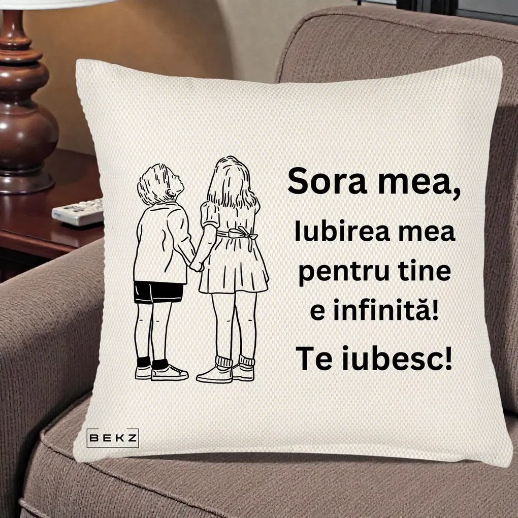 Cadou pentru Sora - Perna Personalizata Sora Mea Te Iubesc Copii Tinand Maini Line Art, 40x40 cm, Crem Reliefat, Husa Detasabila, Perna Inclusa, BEKZ®