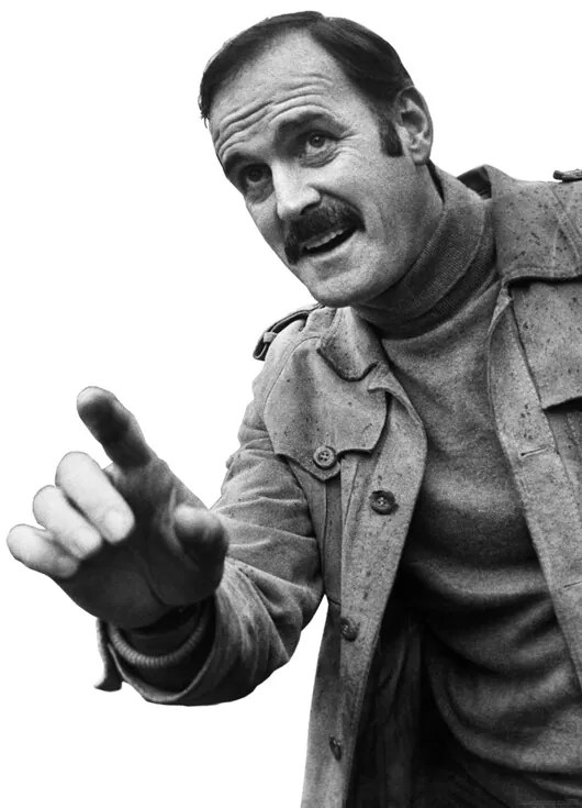 Poster John Cleese - Pointing, (59.4 x 84 cm)