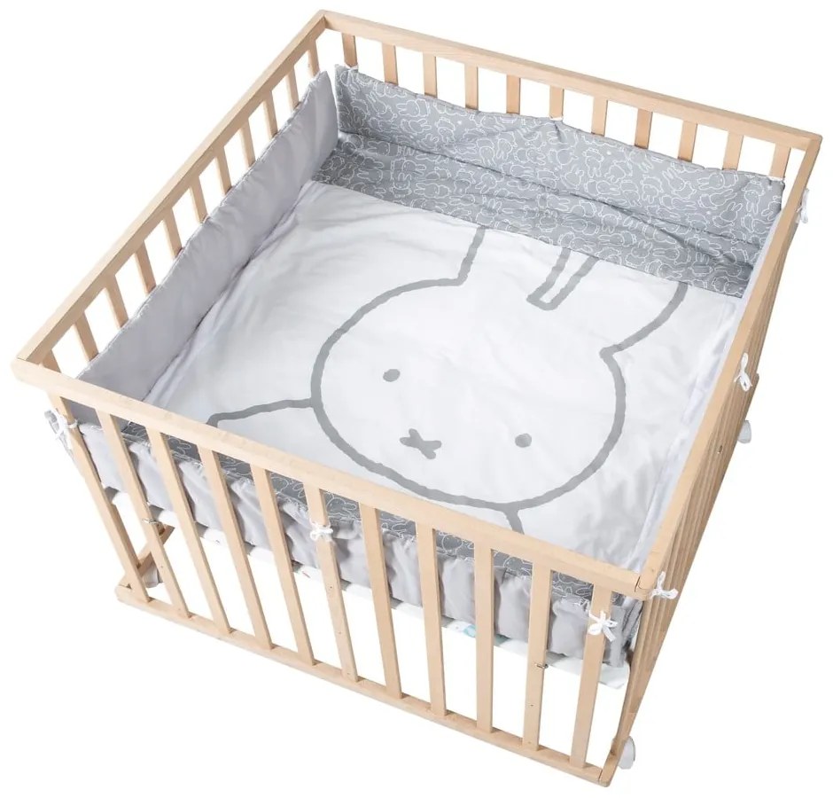 Apărătoare pentru pătuț alb/gri din amestec de bumbac 96 cm Miffy – Roba