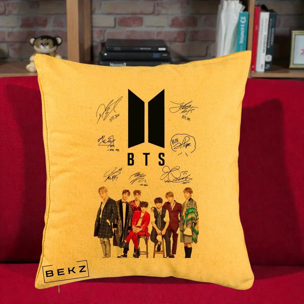 Perna Personalizata K-pop BTS Semnaturi Foto, 40x40 cm, Galben, Husa Detasabila, Perna Inclusa, BEKZ®