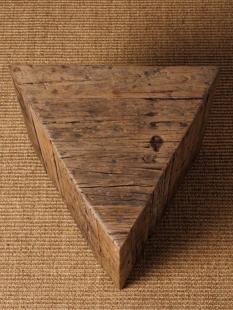 Set 2 măsuțe laterale triunghiulare din lemn reciclat, natur, cu aspect rustic, 60 x 34 x 35 cm, „Triangle”