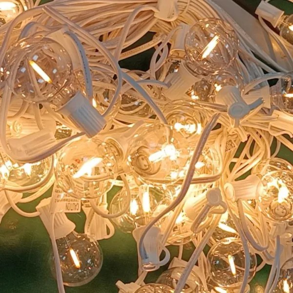 Brilagi GIRLANDA – ghirlandă LED decorativă pentru exterior, 25 x E12, 20 m, cablu alb, IP44, lumină albă caldă