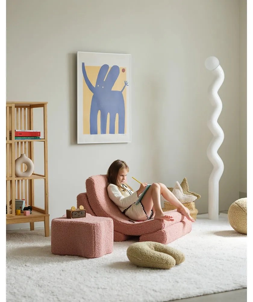 Puf de copii roz cu tapițerie din țesătură bouclé Cloud – Wigiwama