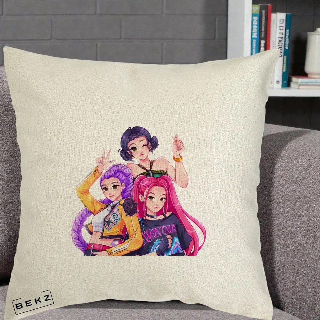 Perna Personalizata K-pop HUNTRX Trio Animat Fete Foto, 40x40 cm, Ecru, Husa Detasabila, Perna Inclusa, BEKZ®