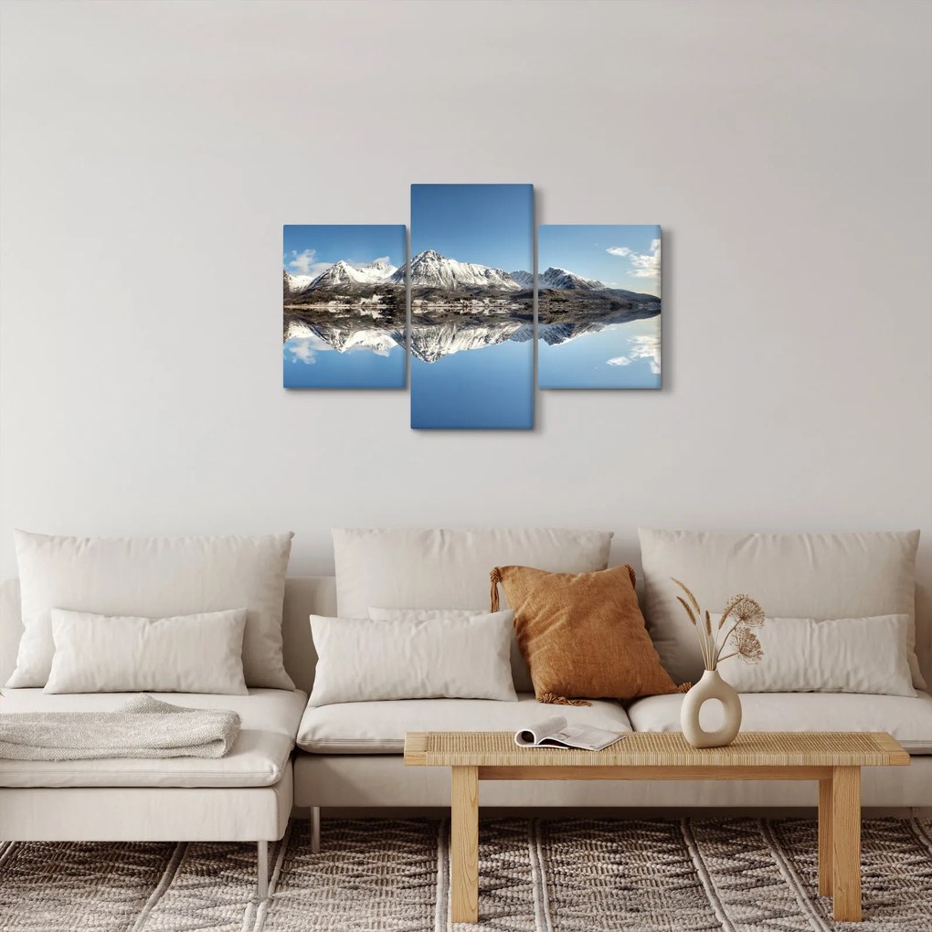 Tablou cu munți și reflectarea lor (90x60 cm)