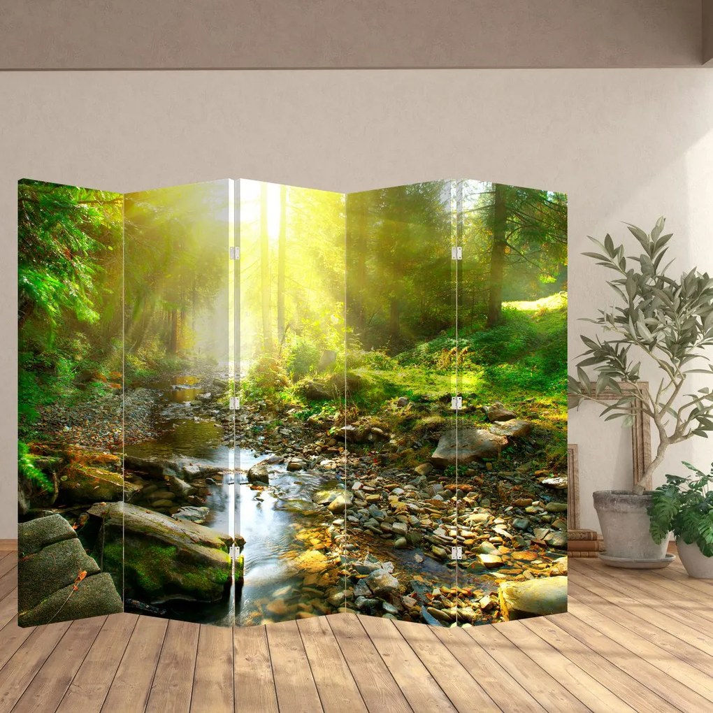 Paravan - Râul în pădurea verde (210x170 cm)