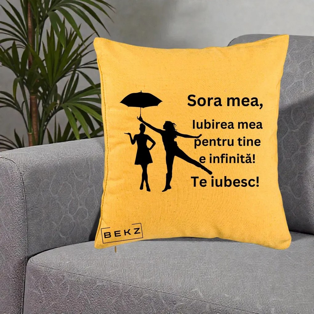 Cadou pentru Sora - Perna Personalizata Sora Mea Te Iubesc Siluete Negre cu Umbrela, 40x40 cm, Galben, Husa Detasabila, Perna Inclusa, BEKZ®