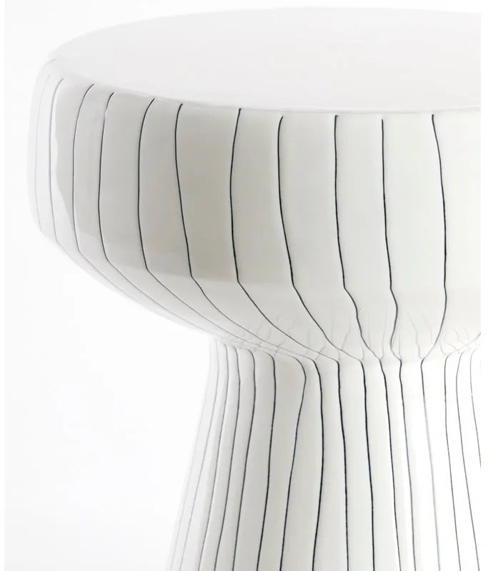 Măsuță auxiliară rotundă din metal ø 38 cm Dakwa – Light &amp; Living