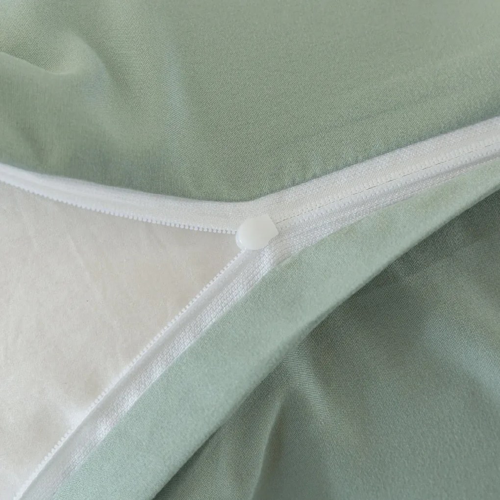 Lenjerie de pat din microfibra CALITHRA verde deschis Dimensiune lenjerie de pat: 70 x 80 cm | 140 x 200 cm