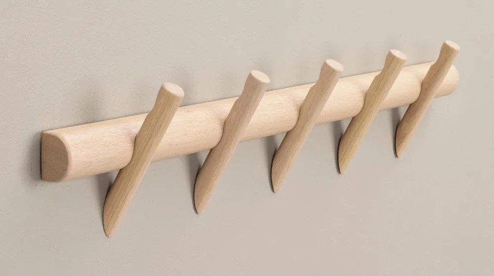 Cuier de perete în culoare naturală din lemn masiv de stejar Hillmond – Rowico