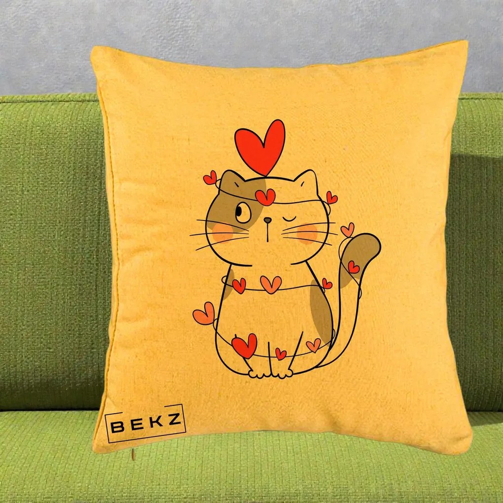 Perna Decorativa Pisica Kawaii cu Inimi, 40x40 cm, Galben, Husa Detasabila, Perna Inclusa, BEKZ®