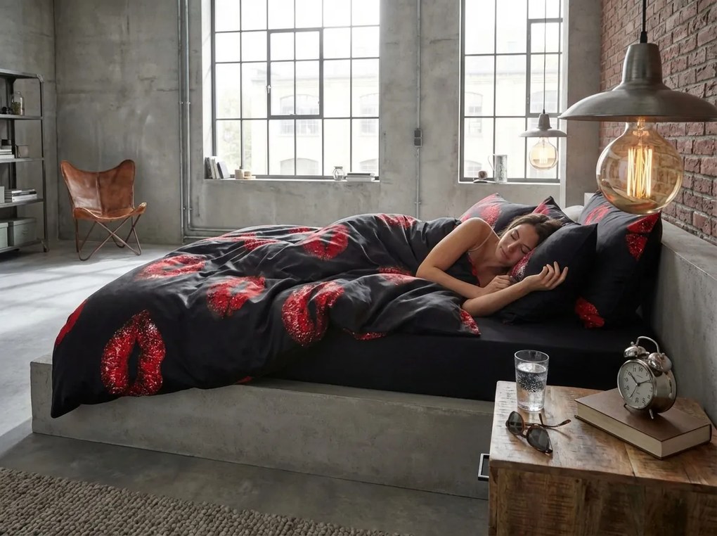 Lenjerie de pat din microfibra RED KISS negru Dimensiune lenjerie de pat: 70 x 80 cm | 140 x 200 cm