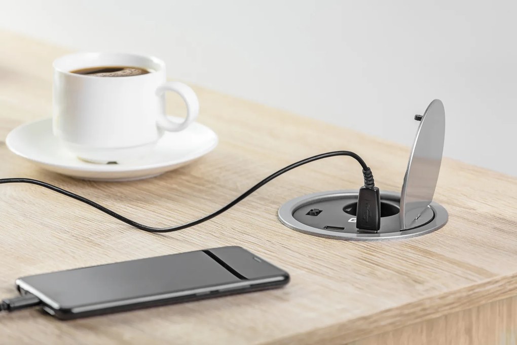 Priză încorporabilă în blat GTV, 1 priză Schuko, 2 porturi USB, argintiu, D:115 mm D:115 mm; H:90 mm, Argintiu, Metal/Plastic
