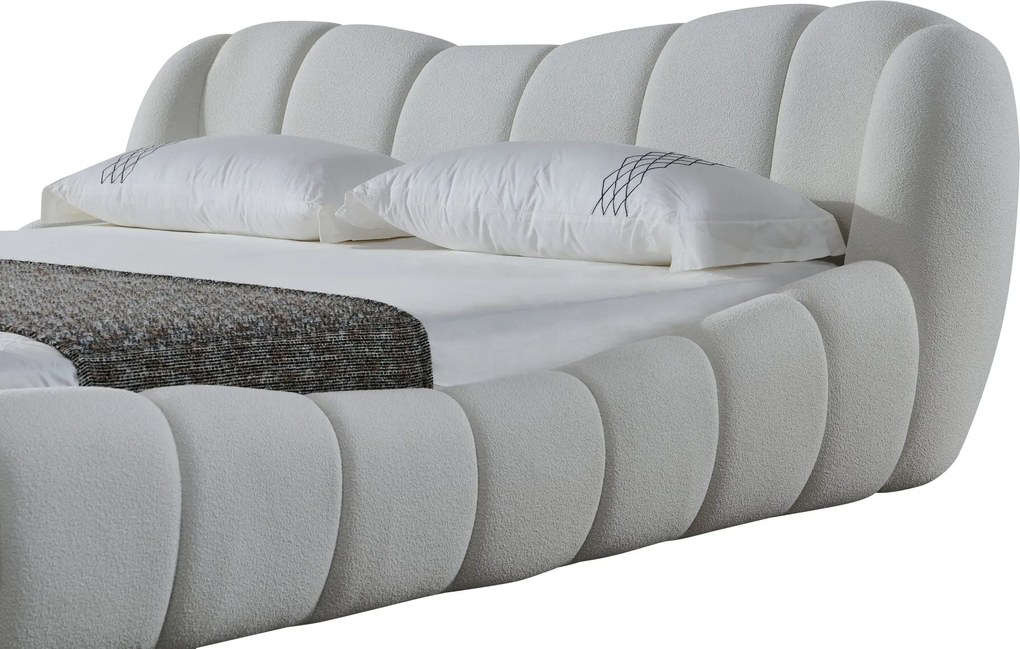 Pat dormitor dumonde, tapitat alb Royal 180x200 cm