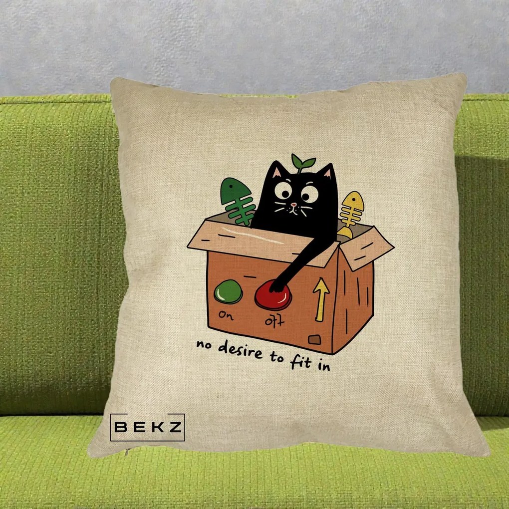Perna Decorativa Pisica in Cutie No Desire to Fit In, 40x40 cm, Crem, Husa Detasabila, Perna Inclusa, BEKZ®
