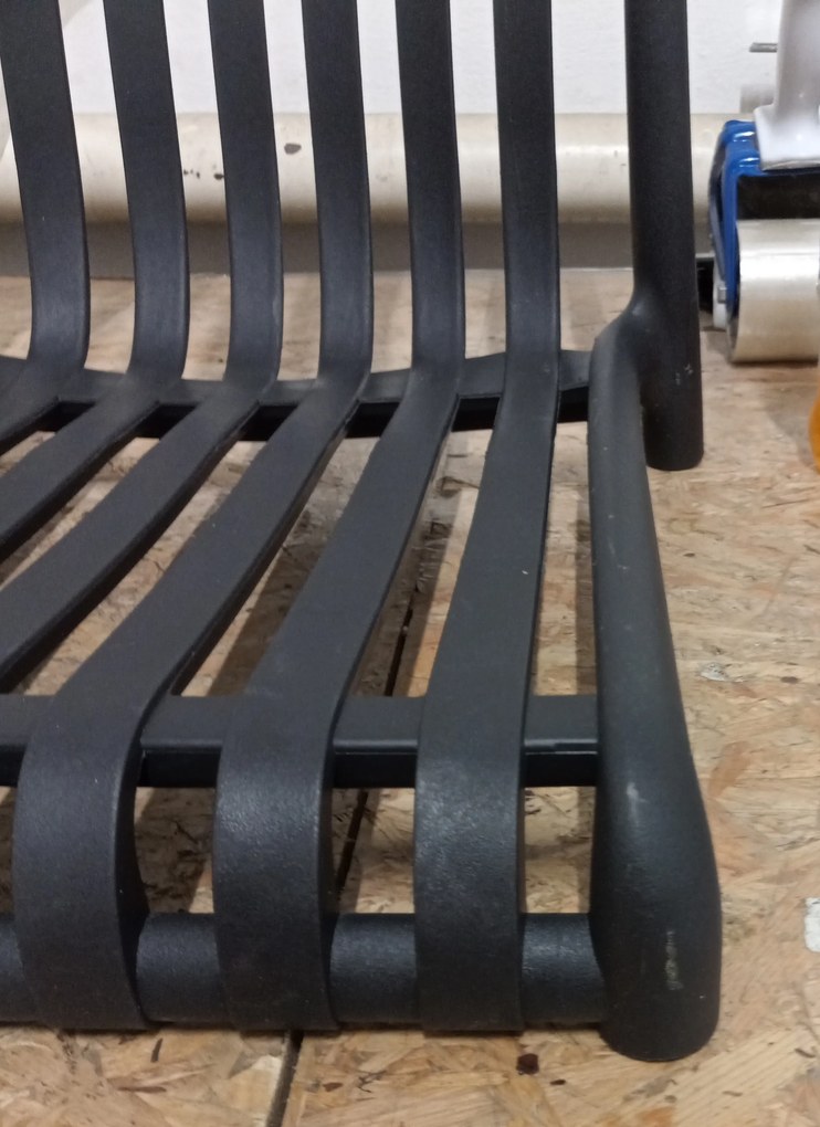 Reducere Scaun din plastic TREGO, antracit, calitate II.