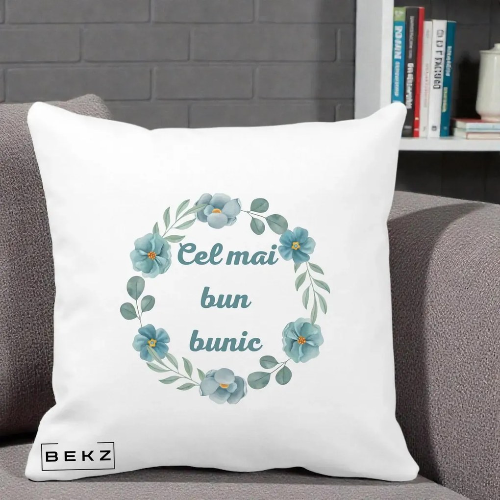 Cadou pentru Bunic - Perna Personalizata Cel Mai Bun Bunic Coronita Flori Albastre Teal, 40x40 cm, Alba Mata, Husa Detasabila, Perna Inclusa, BEKZ®