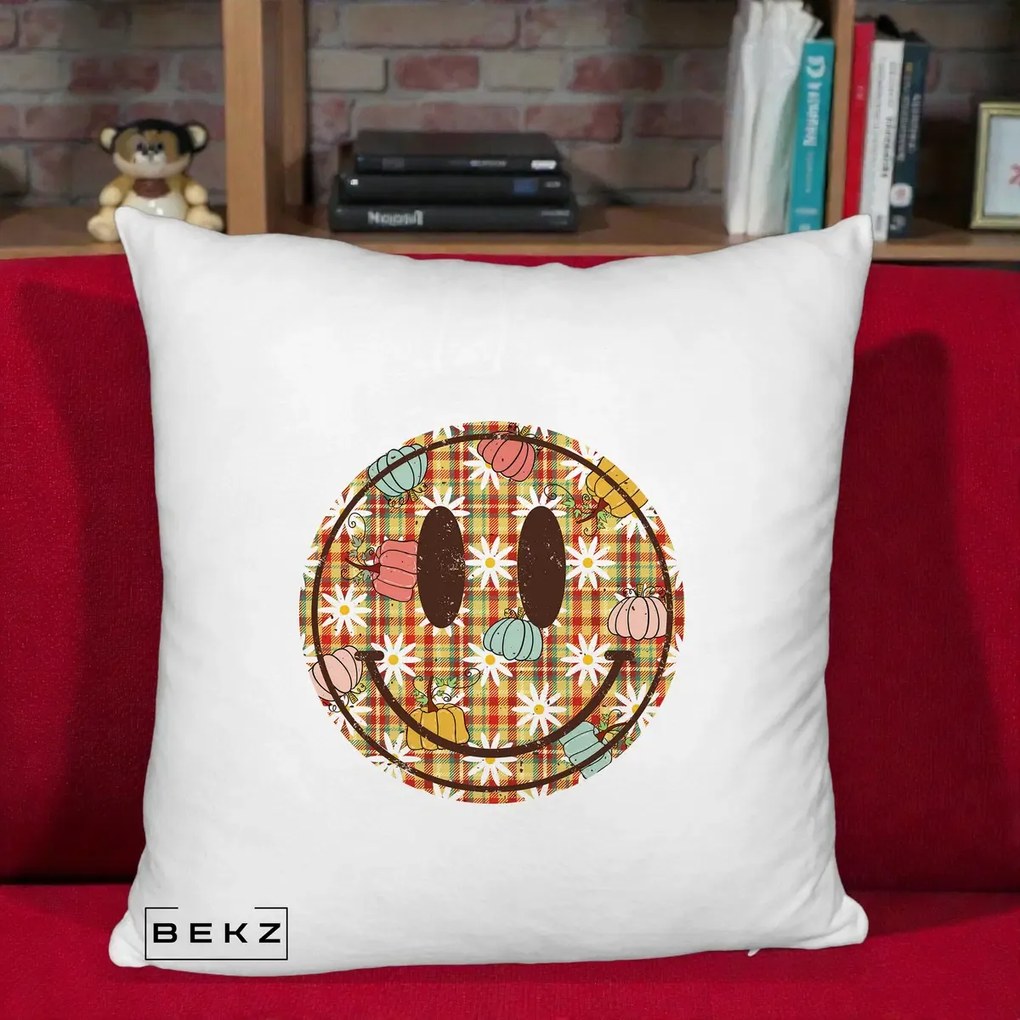Perna Decorativa Smiley Face de Toamna cu Tartan si Dovlecei, 40x40 cm, Alb Pufos, Husa Detasabila, Perna Inclusa, BEKZ®