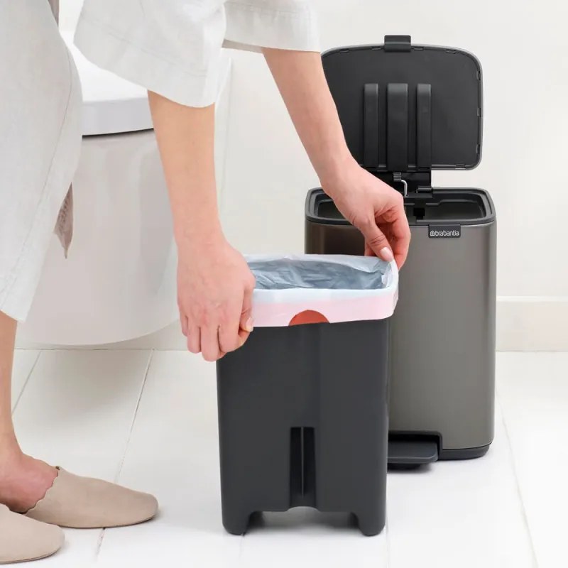 Cos de gunoi Brabantia Bo Pedal 1010127, 7 l, Inchidere lenta, Baza cauciucata, Gri închis