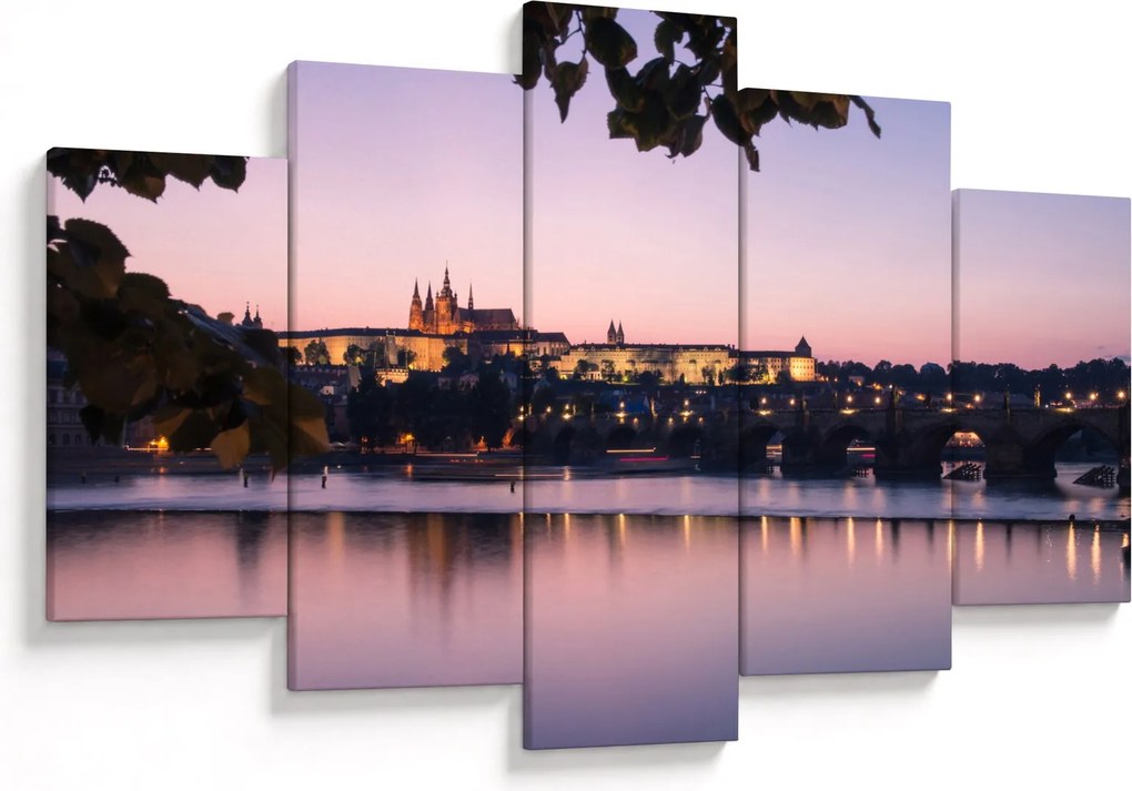 Tablou cu palatul din Praga și Vltava (150x105 cm)