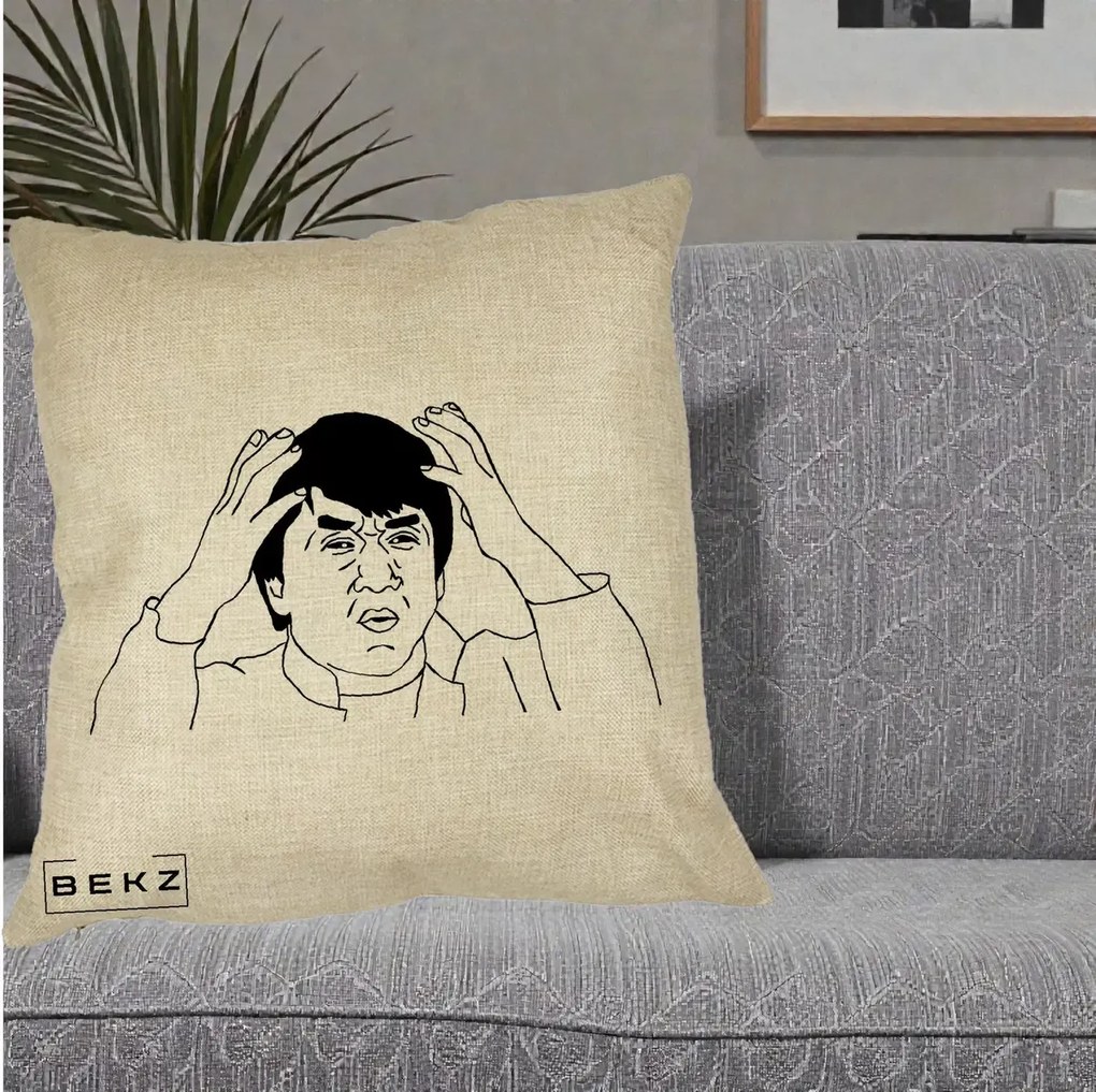 Perna Decorativa Jackie Chan WTF, 40x40 cm, Crem, Husa Detasabila, Perna Inclusa, BEKZ®