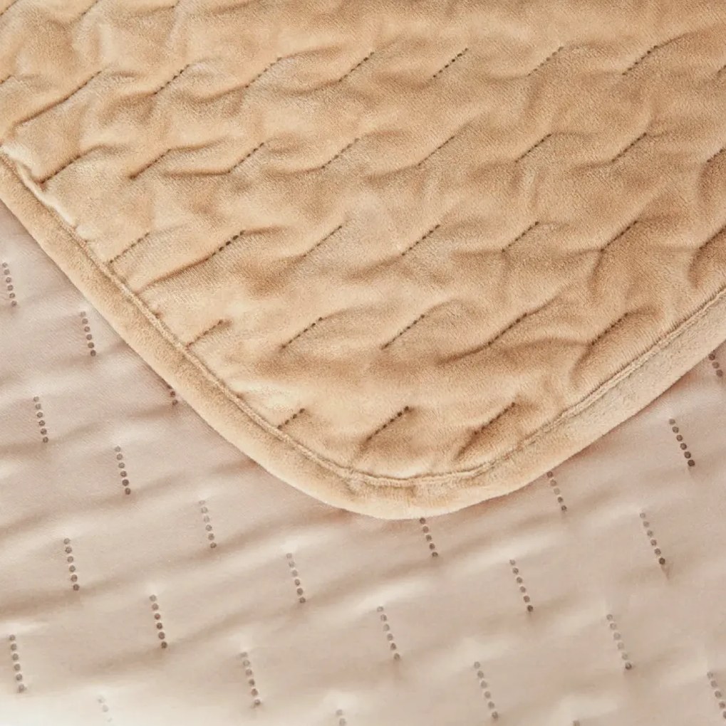 Cuvertura de pat din catifea ASTRALIA, bej inchis Dimensiune: 200 x 220 cm