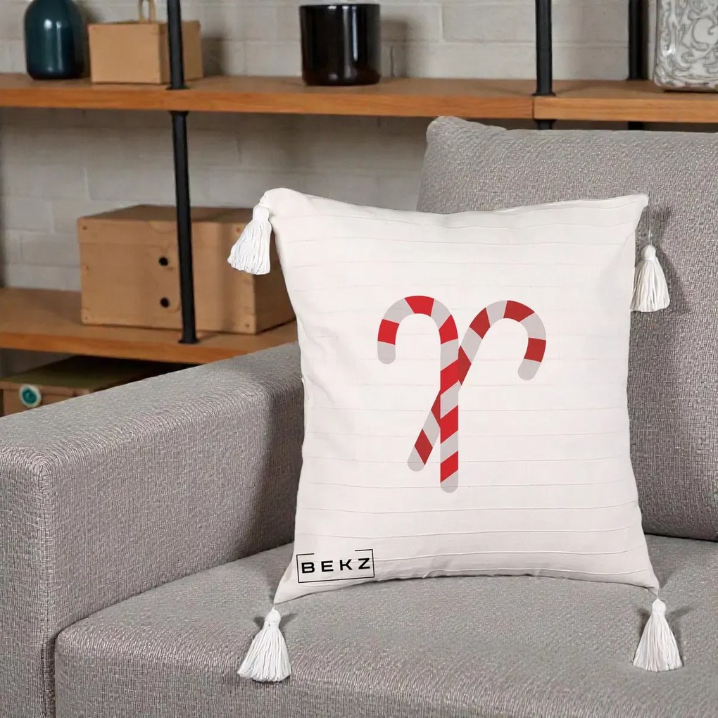 Perna Decorativa Candy Cane de Craciun, 40x40 cm, Bej cu Franjuri, Husa Detasabila, Perna Inclusa, BEKZ®