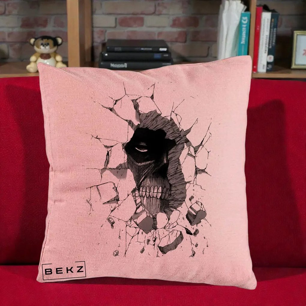 Perna Personalizata Attack on Titan Titan Crapand Zidul, 40x40 cm, Roz, Husa Detasabila, Perna Inclusa, BEKZ®