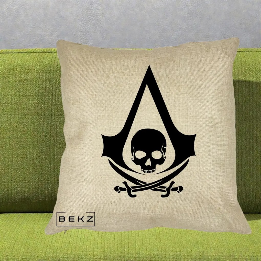 Perna Personalizata Assassin's Creed Black Flag Skull, 40x40 cm, Crem, Husa Detasabila, Perna Inclusa, BEKZ®