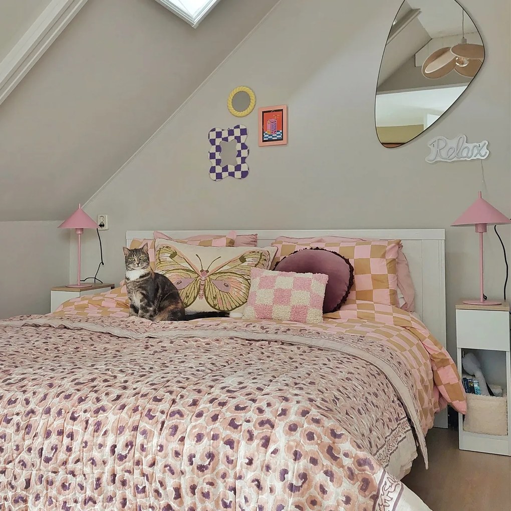 Lampă de masă de design roz - Triangolo