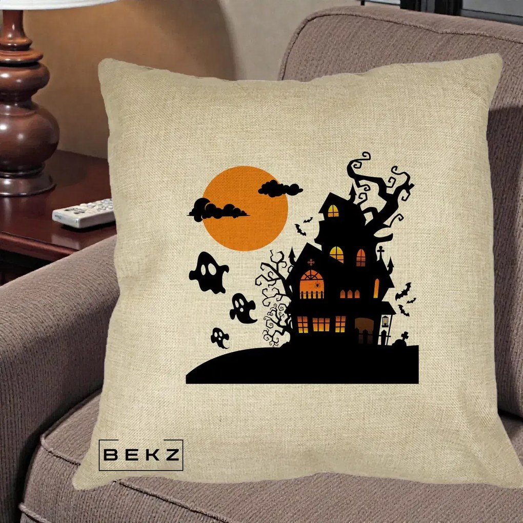 Perna Decorativa Halloween Casa Bantuita cu Fantome, 40x40 cm, Crem, Husa Detasabila, Perna Inclusa, BEKZ®