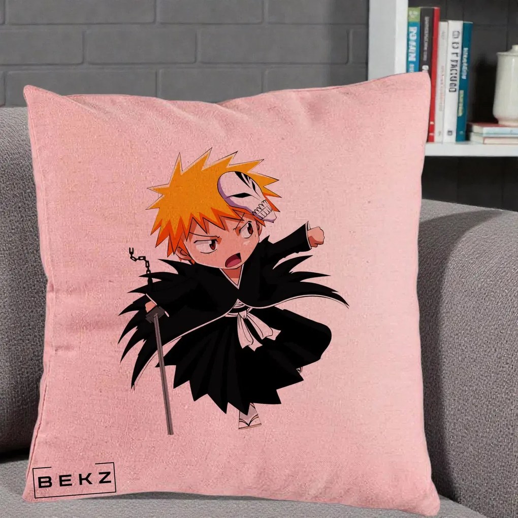 Perna Personalizata Bleach Ichigo Chibi cu Masca, 40x40 cm, Roz, Husa Detasabila, Perna Inclusa, BEKZ®