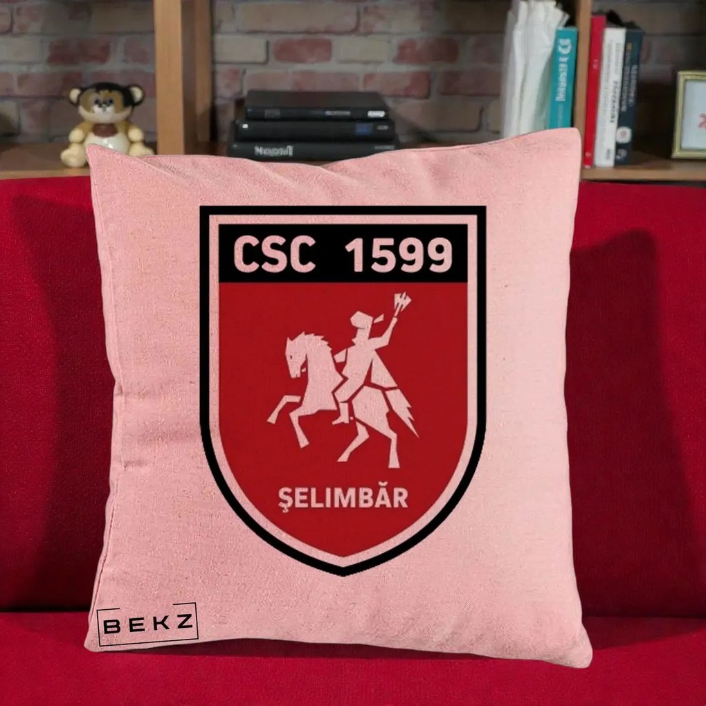 Perna Personalizata CSC 1599 Selimbar Fotbal, 40x40 cm, Roz, Husa Detasabila, Perna Inclusa, BEKZ®