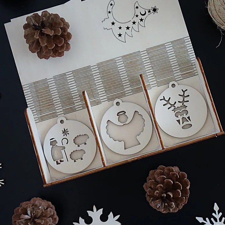 SENTOP | Decoratiuni din lemn de Craciun din lemn, 1 set-18 bucati