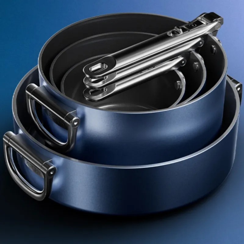 Tigaie adâncă Joseph Joseph Space 45041, 24 cm, mâner pliabil, acoperire ceramică, se poate folosi la cuptor până la 232 °C, compatibilă cu plitele cu inducție, albastră